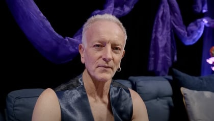 PHIL COLLEN Believes Singing 'With American Accents' Had 'Something To Do' With DEF LEPPARD's Massive Success In U.S.